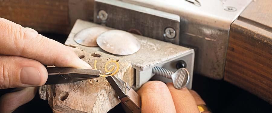 Fernstudium: Schmuckdesign und -herstellung